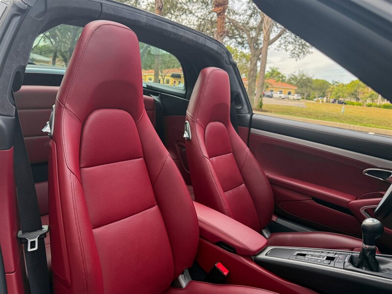 2018 Porsche 911 Targa 4 GTS - Photo 37 - Bonita Springs, FL 34134