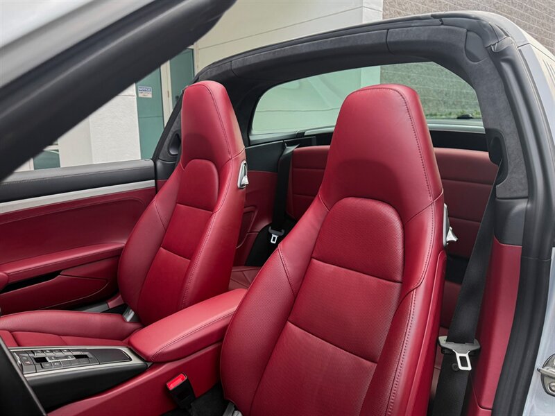 2018 Porsche 911 Targa 4 GTS - Photo 23 - Bonita Springs, FL 34134