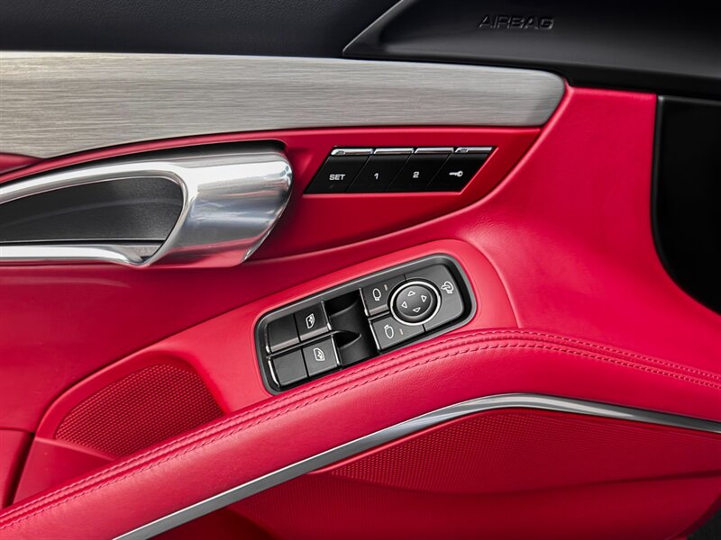 2018 Porsche 911 Targa 4 GTS - Photo 26 - Bonita Springs, FL 34134