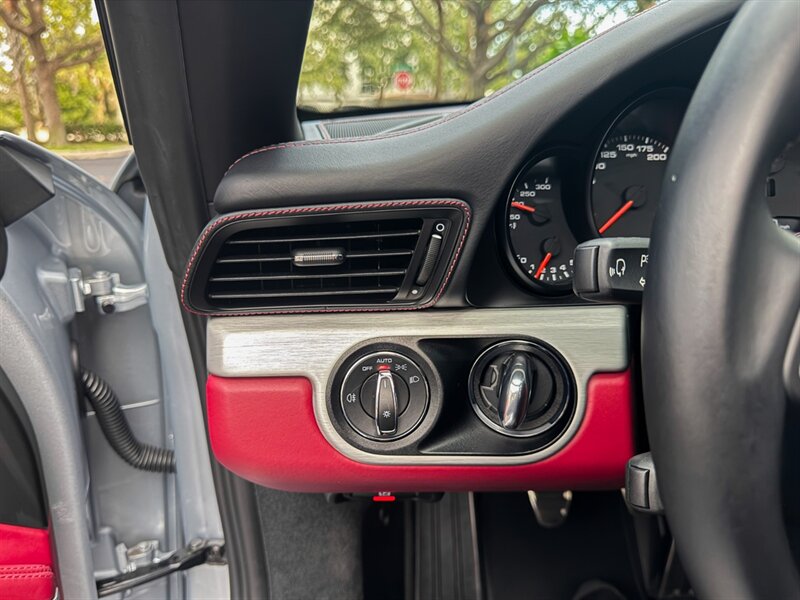 2018 Porsche 911 Targa 4 GTS - Photo 21 - Bonita Springs, FL 34134
