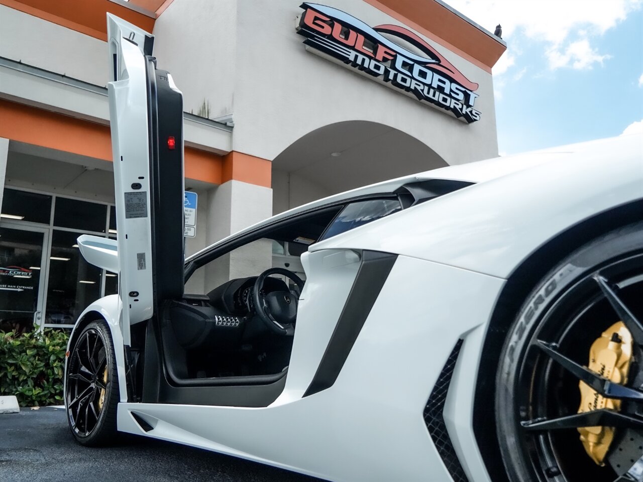 2015 Lamborghini Aventador LP 700-4   - Photo 21 - Bonita Springs, FL 34134