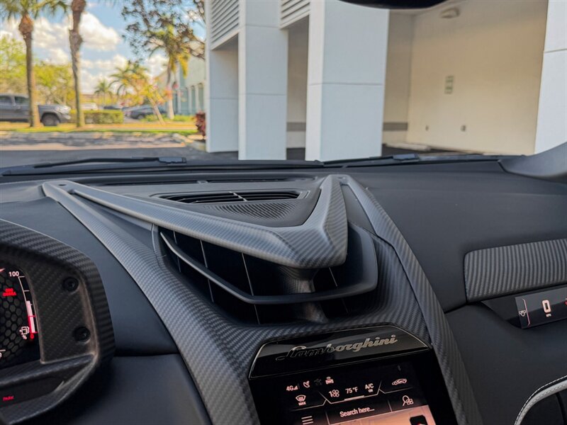 2024 Lamborghini Revuelto   - Photo 17 - Bonita Springs, FL 34134