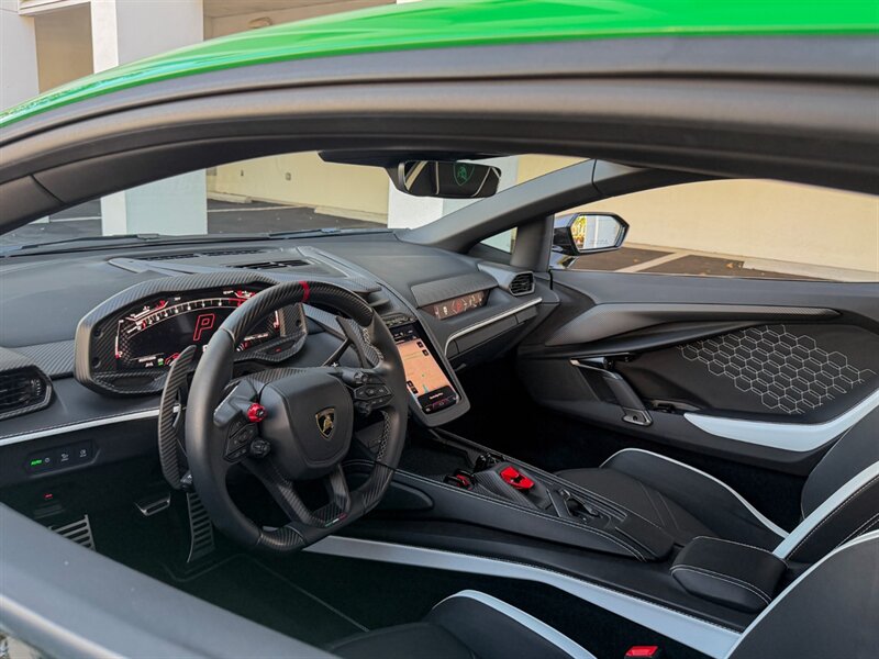 2024 Lamborghini Revuelto   - Photo 2 - Bonita Springs, FL 34134