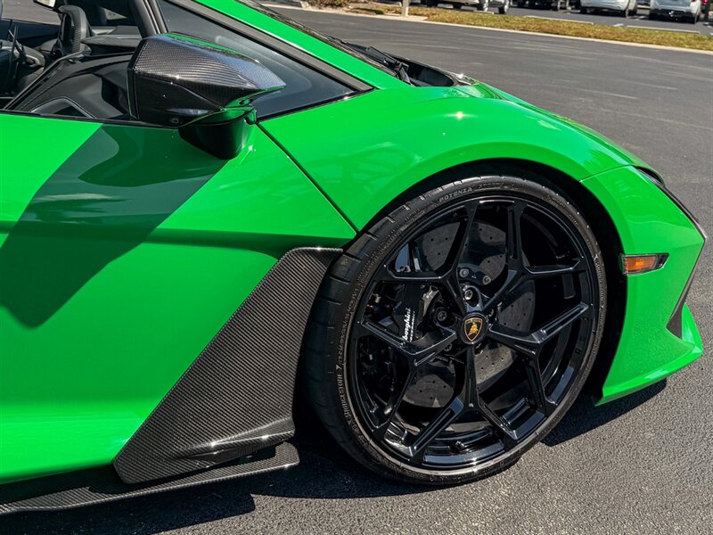 2024 Lamborghini Revuelto   - Photo 71 - Bonita Springs, FL 34134