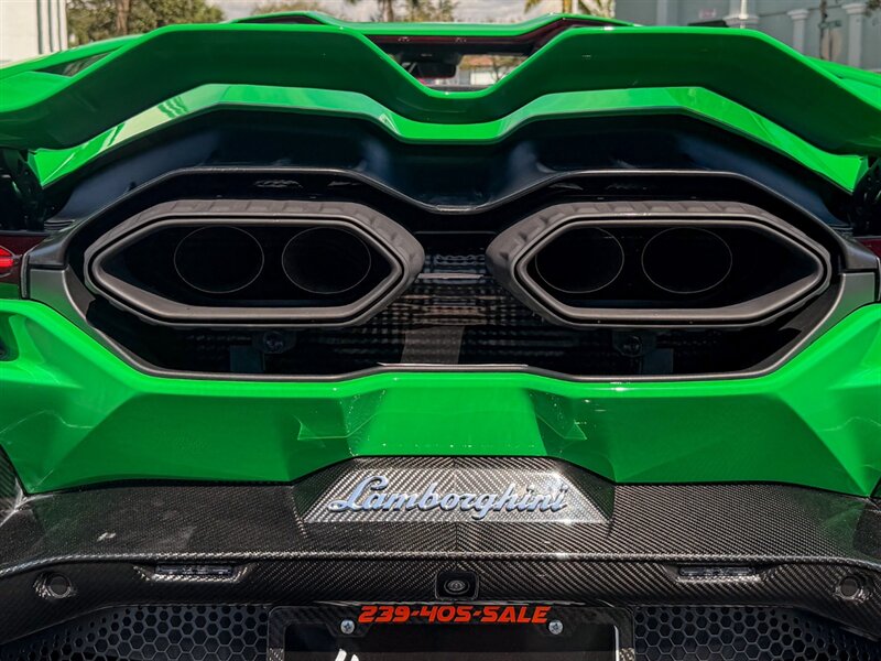 2024 Lamborghini Revuelto   - Photo 60 - Bonita Springs, FL 34134