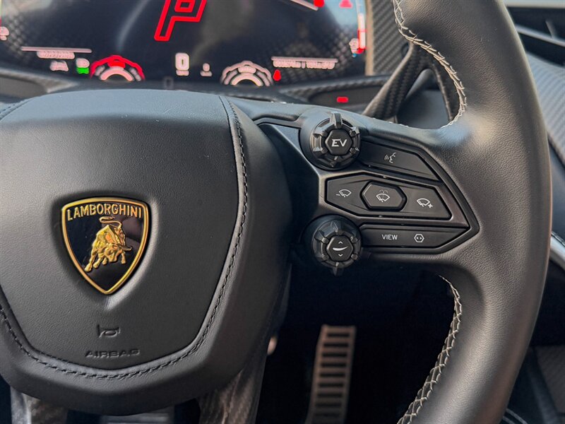 2024 Lamborghini Revuelto   - Photo 33 - Bonita Springs, FL 34134