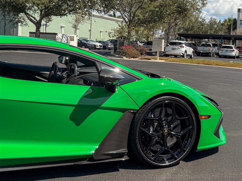 2024 Lamborghini Revuelto   - Photo 70 - Bonita Springs, FL 34134