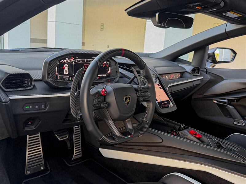 2024 Lamborghini Revuelto   - Photo 14 - Bonita Springs, FL 34134