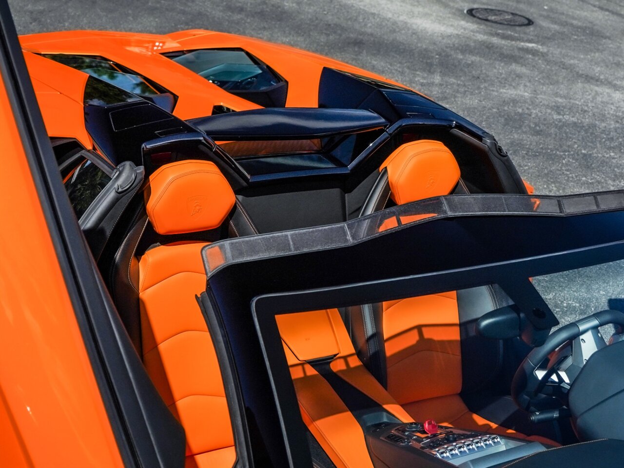 2014 Lamborghini Aventador LP 700-4  Roadster - Photo 49 - Bonita Springs, FL 34134