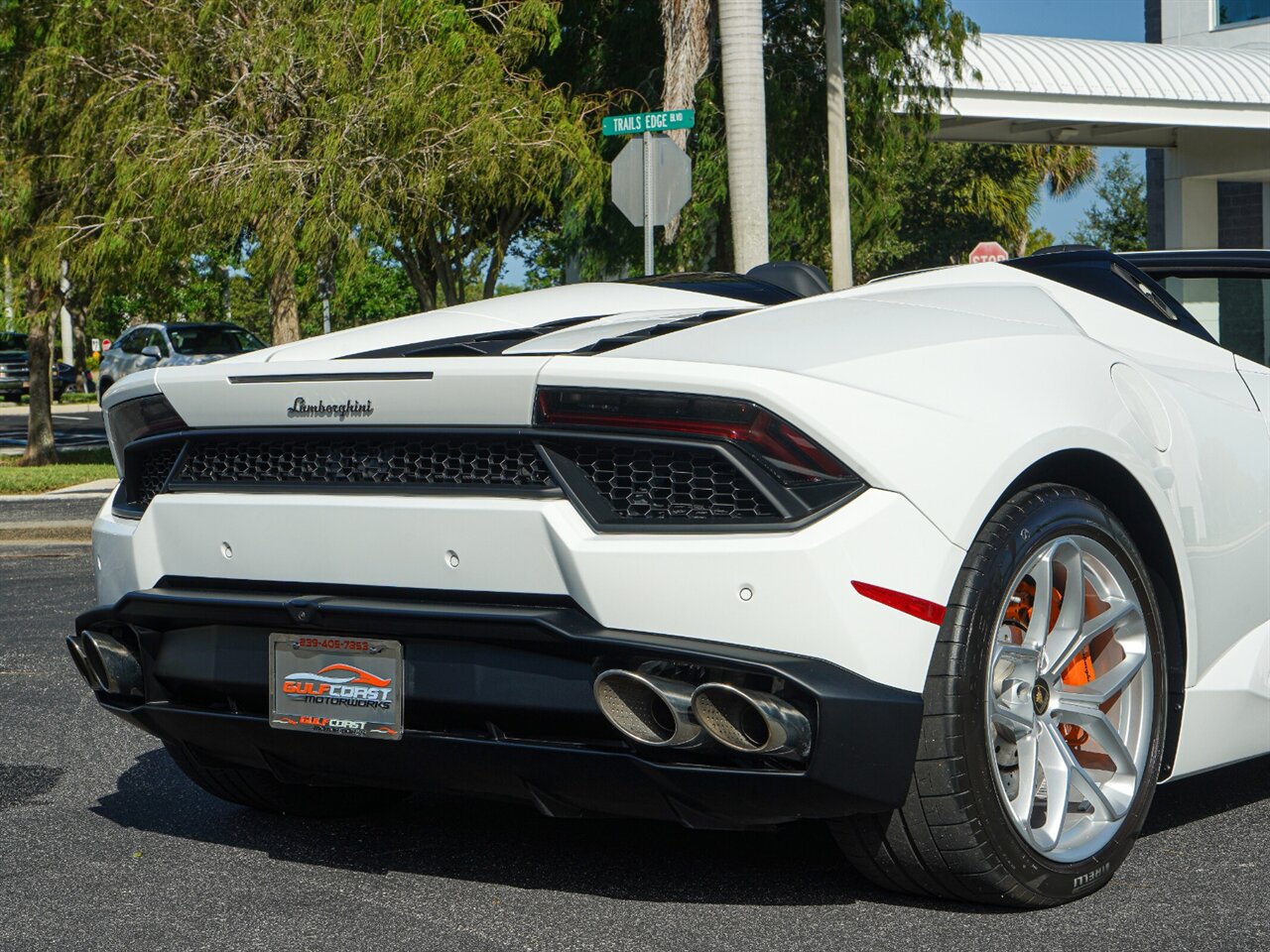 2018 Lamborghini Huracan LP 580-2 Spyder   - Photo 29 - Bonita Springs, FL 34134