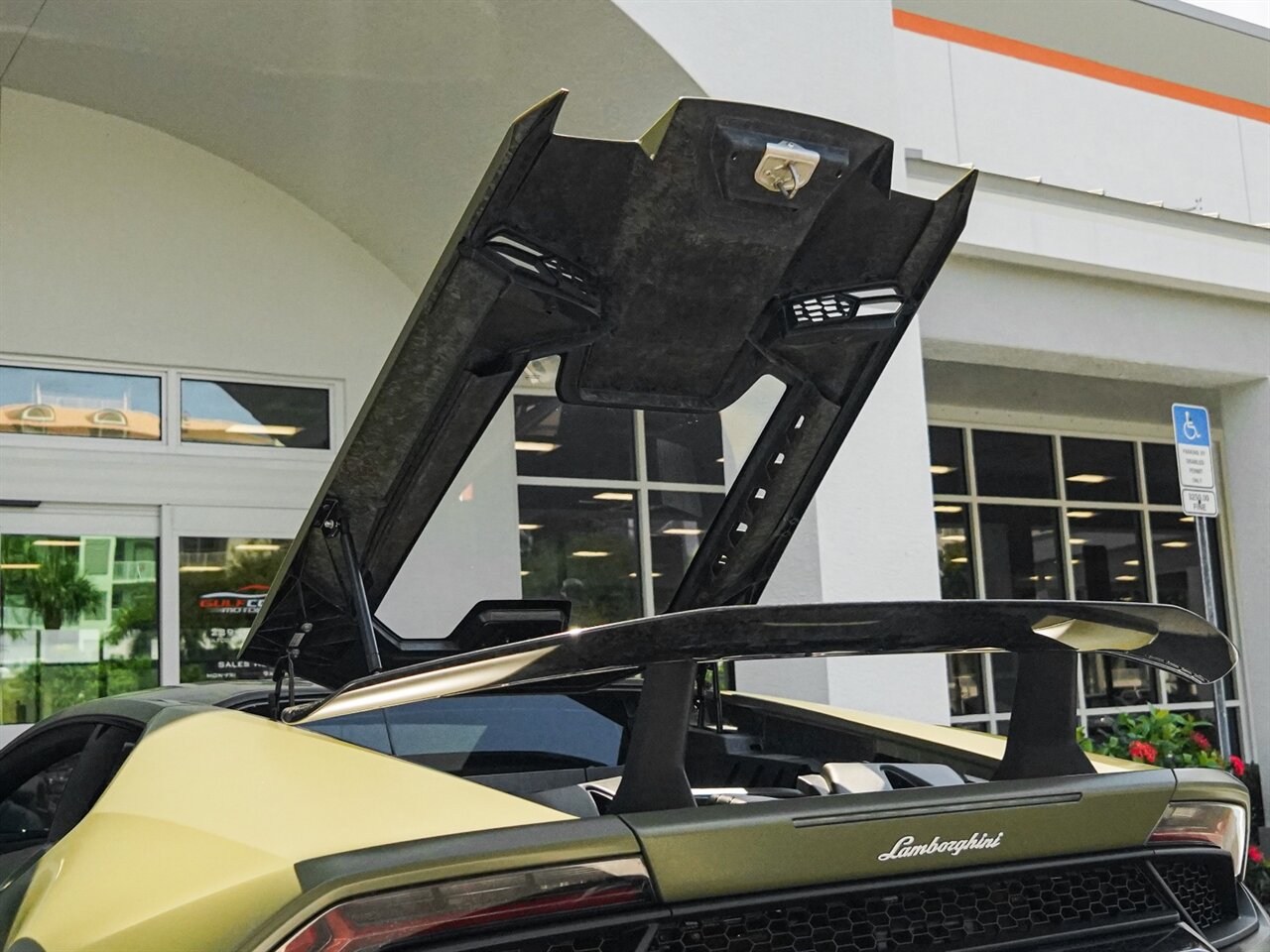 2018 Lamborghini Huracan LP 640-4 Performante   - Photo 35 - Bonita Springs, FL 34134