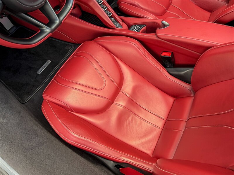 2024 McLaren 750S Spider - Photo 28 - Bonita Springs, FL 34134