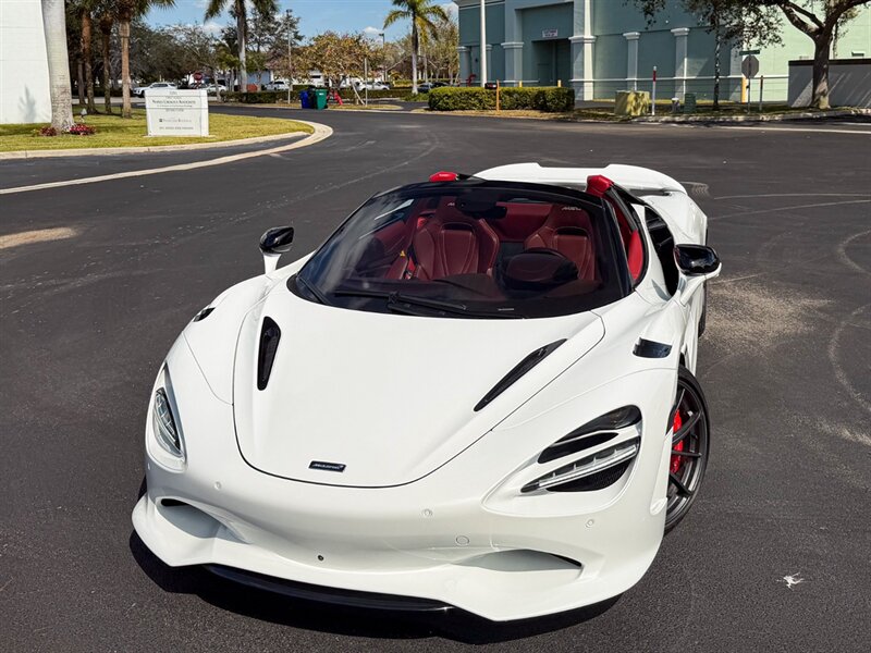 2024 McLaren 750S Spider - Photo 10 - Bonita Springs, FL 34134