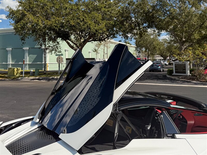 2024 McLaren 750S Spider - Photo 69 - Bonita Springs, FL 34134