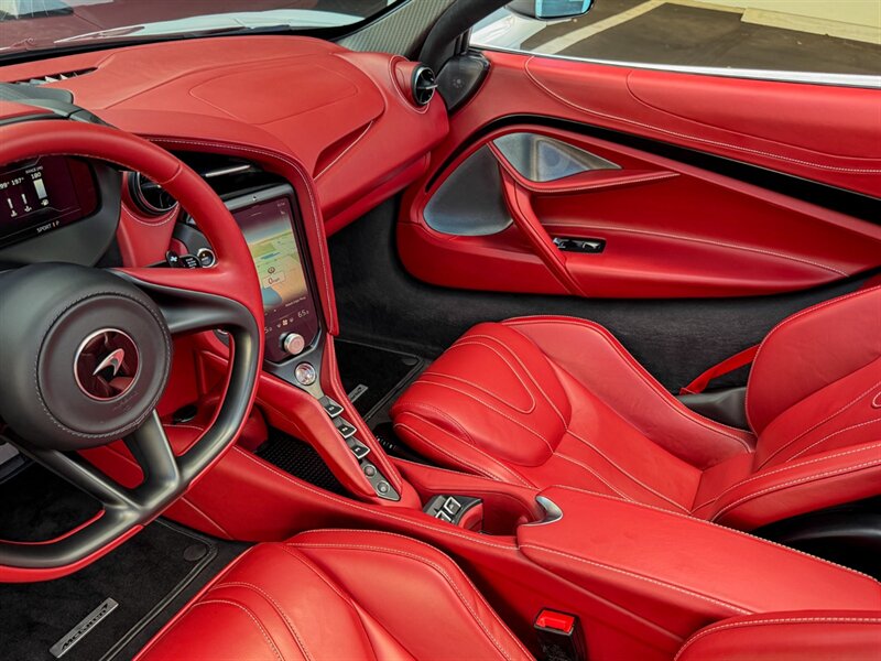 2024 McLaren 750S Spider - Photo 18 - Bonita Springs, FL 34134