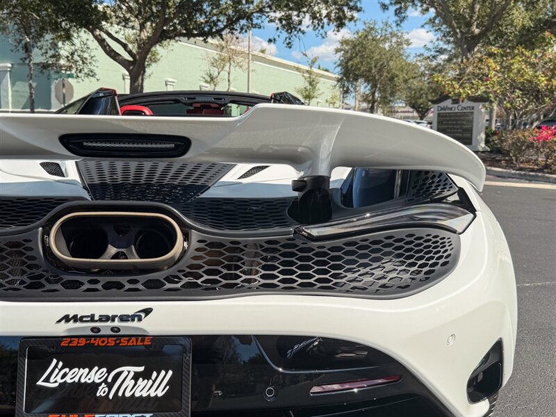 2024 McLaren 750S Spider - Photo 57 - Bonita Springs, FL 34134