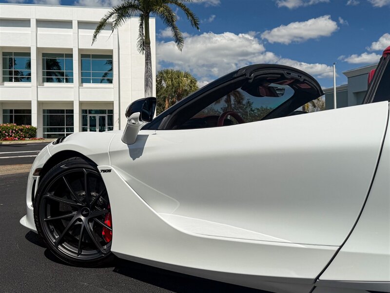 2024 McLaren 750S Spider - Photo 49 - Bonita Springs, FL 34134