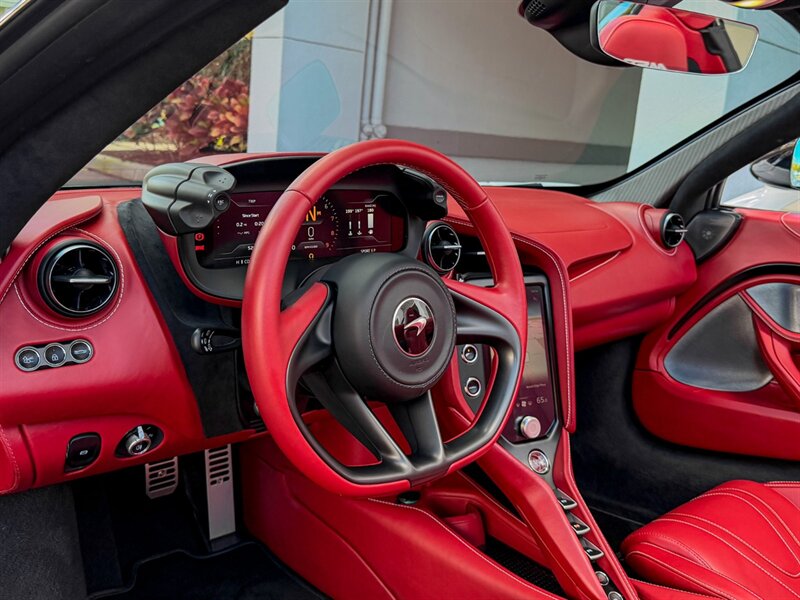 2024 McLaren 750S Spider - Photo 15 - Bonita Springs, FL 34134