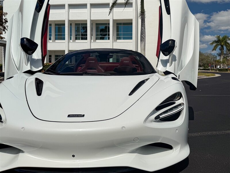 2024 McLaren 750S Spider - Photo 3 - Bonita Springs, FL 34134