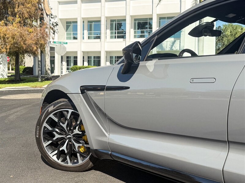 2021 Aston Martin DBX   - Photo 53 - Bonita Springs, FL 34134