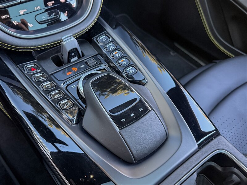 2021 Aston Martin DBX   - Photo 20 - Bonita Springs, FL 34134