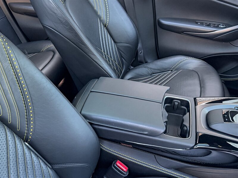 2021 Aston Martin DBX   - Photo 41 - Bonita Springs, FL 34134