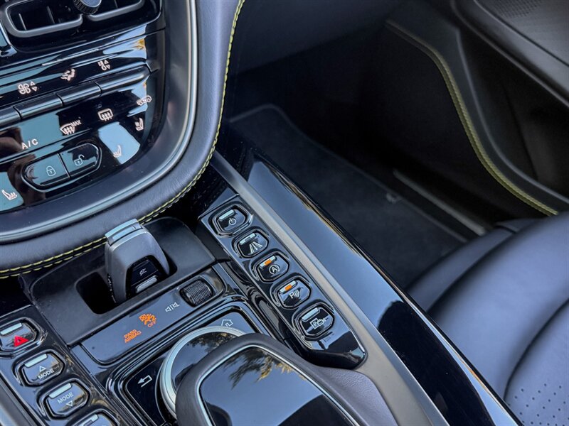 2021 Aston Martin DBX   - Photo 18 - Bonita Springs, FL 34134