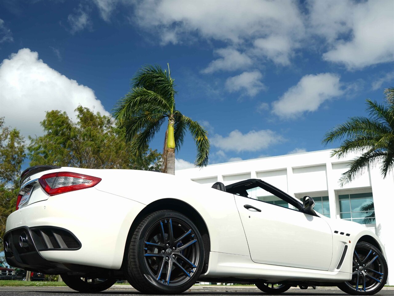 2015 Maserati GranTurismo MC Centennial   - Photo 10 - Bonita Springs, FL 34134
