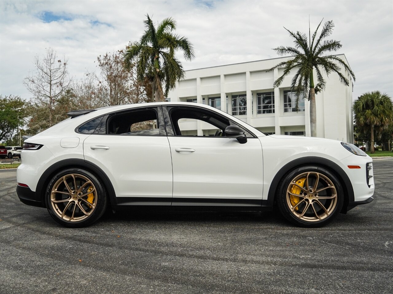 2024 Porsche Cayenne Turbo GT   - Photo 75 - Bonita Springs, FL 34134