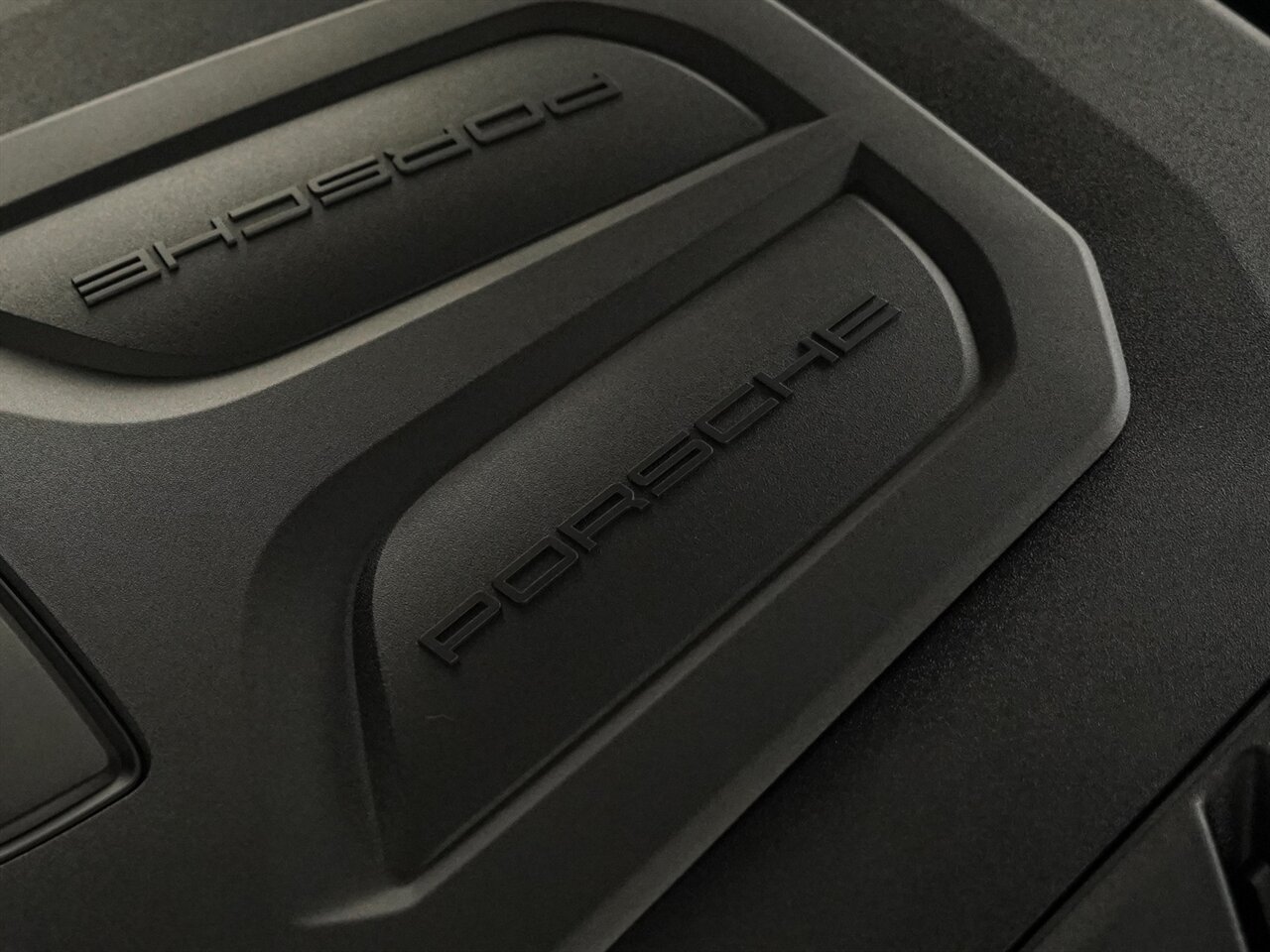 2024 Porsche Cayenne Turbo GT   - Photo 48 - Bonita Springs, FL 34134