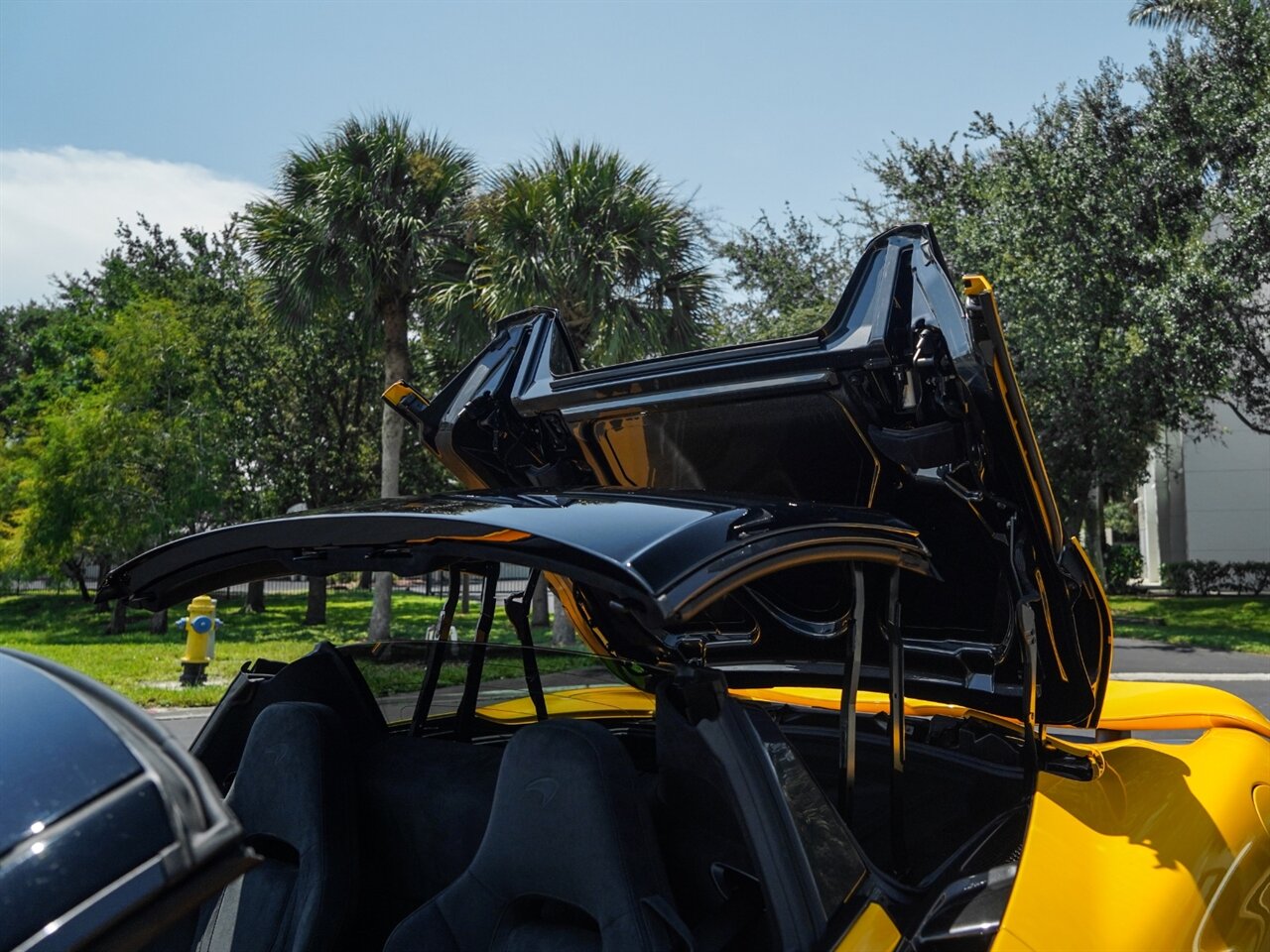 2021 McLaren 720S Spider Performance   - Photo 65 - Bonita Springs, FL 34134