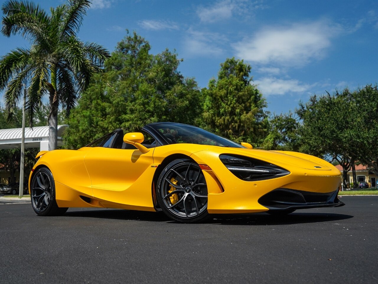 2021 McLaren 720S Spider Performance   - Photo 61 - Bonita Springs, FL 34134