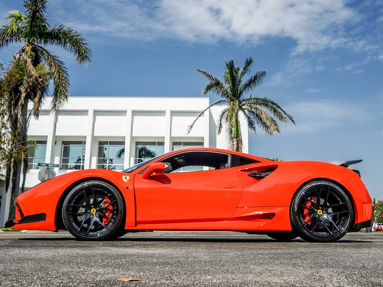 2018 Ferrari 488 GTB N-LARGO   - Photo 31 - Bonita Springs, FL 34134