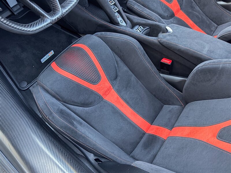 2022 McLaren 765LT Spider   - Photo 29 - Bonita Springs, FL 34134