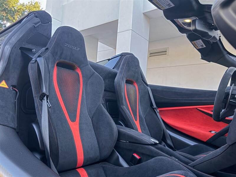 2022 McLaren 765LT Spider   - Photo 33 - Bonita Springs, FL 34134