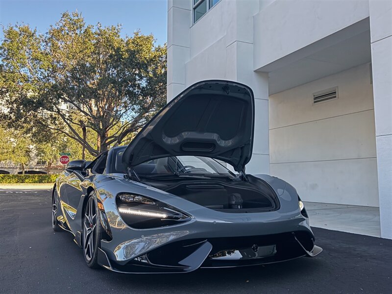 2022 McLaren 765LT Spider   - Photo 39 - Bonita Springs, FL 34134