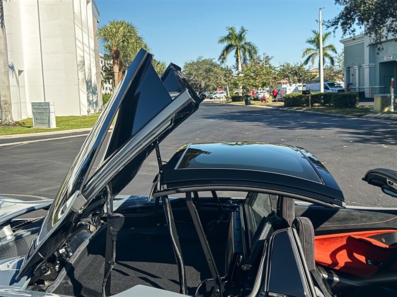 2022 McLaren 765LT Spider   - Photo 65 - Bonita Springs, FL 34134