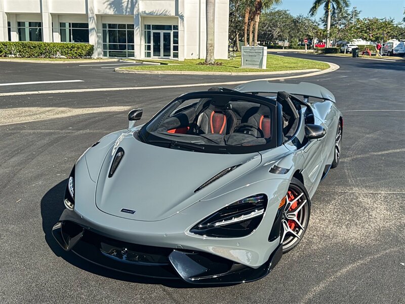 2022 McLaren 765LT Spider   - Photo 10 - Bonita Springs, FL 34134