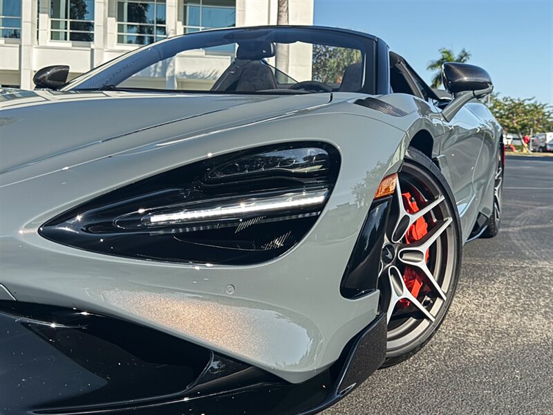 2022 McLaren 765LT Spider   - Photo 14 - Bonita Springs, FL 34134