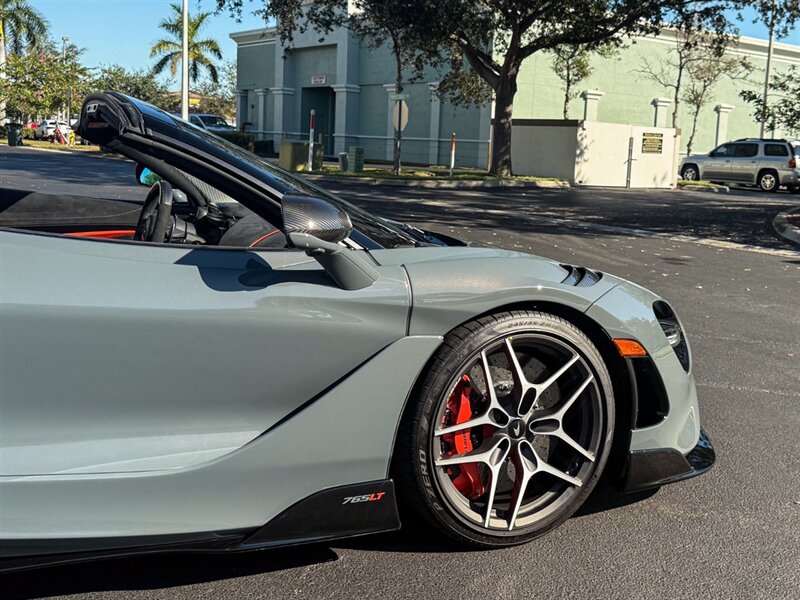 2022 McLaren 765LT Spider   - Photo 63 - Bonita Springs, FL 34134
