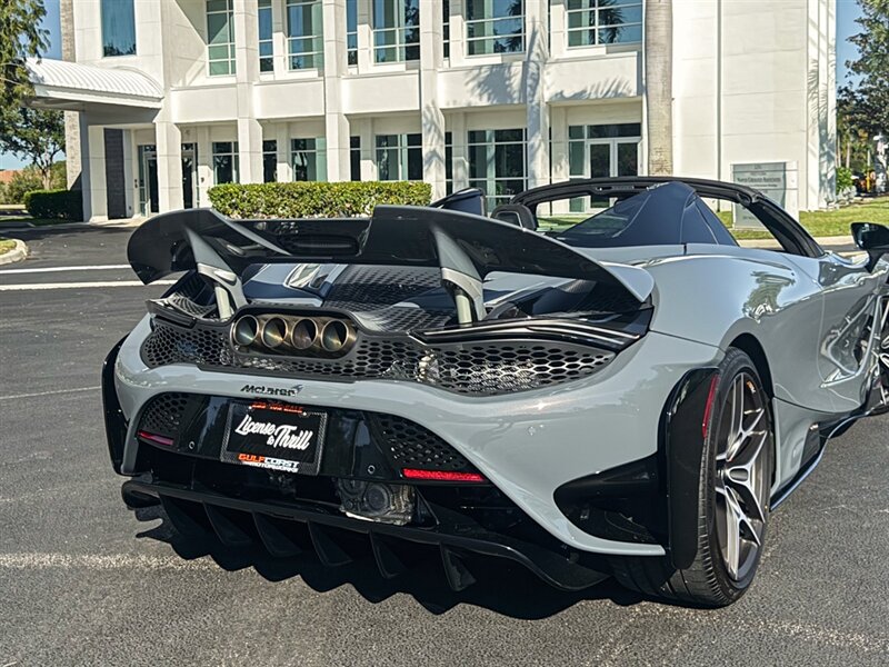 2022 McLaren 765LT Spider   - Photo 55 - Bonita Springs, FL 34134