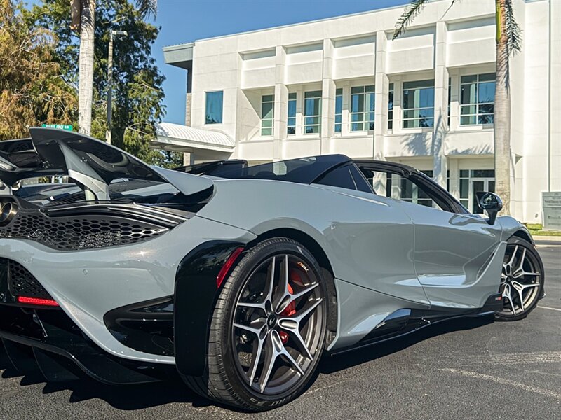 2022 McLaren 765LT Spider   - Photo 57 - Bonita Springs, FL 34134