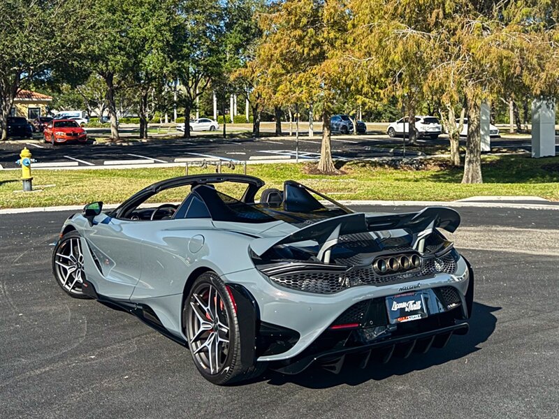 2022 McLaren 765LT Spider   - Photo 43 - Bonita Springs, FL 34134
