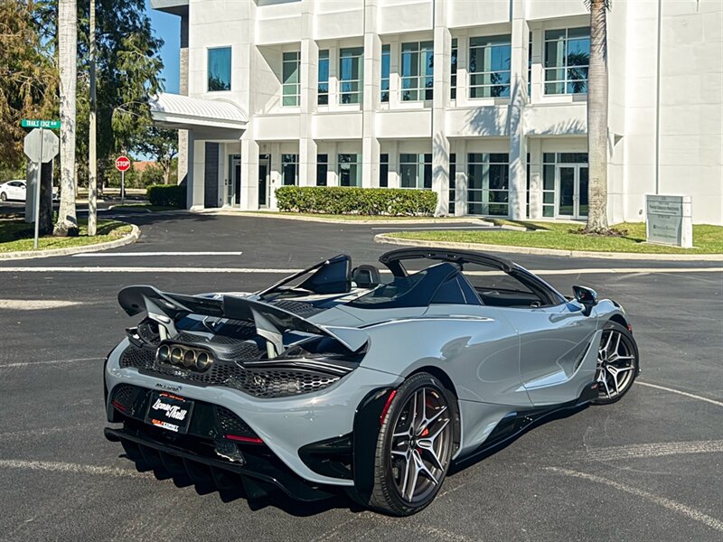 2022 McLaren 765LT Spider   - Photo 59 - Bonita Springs, FL 34134