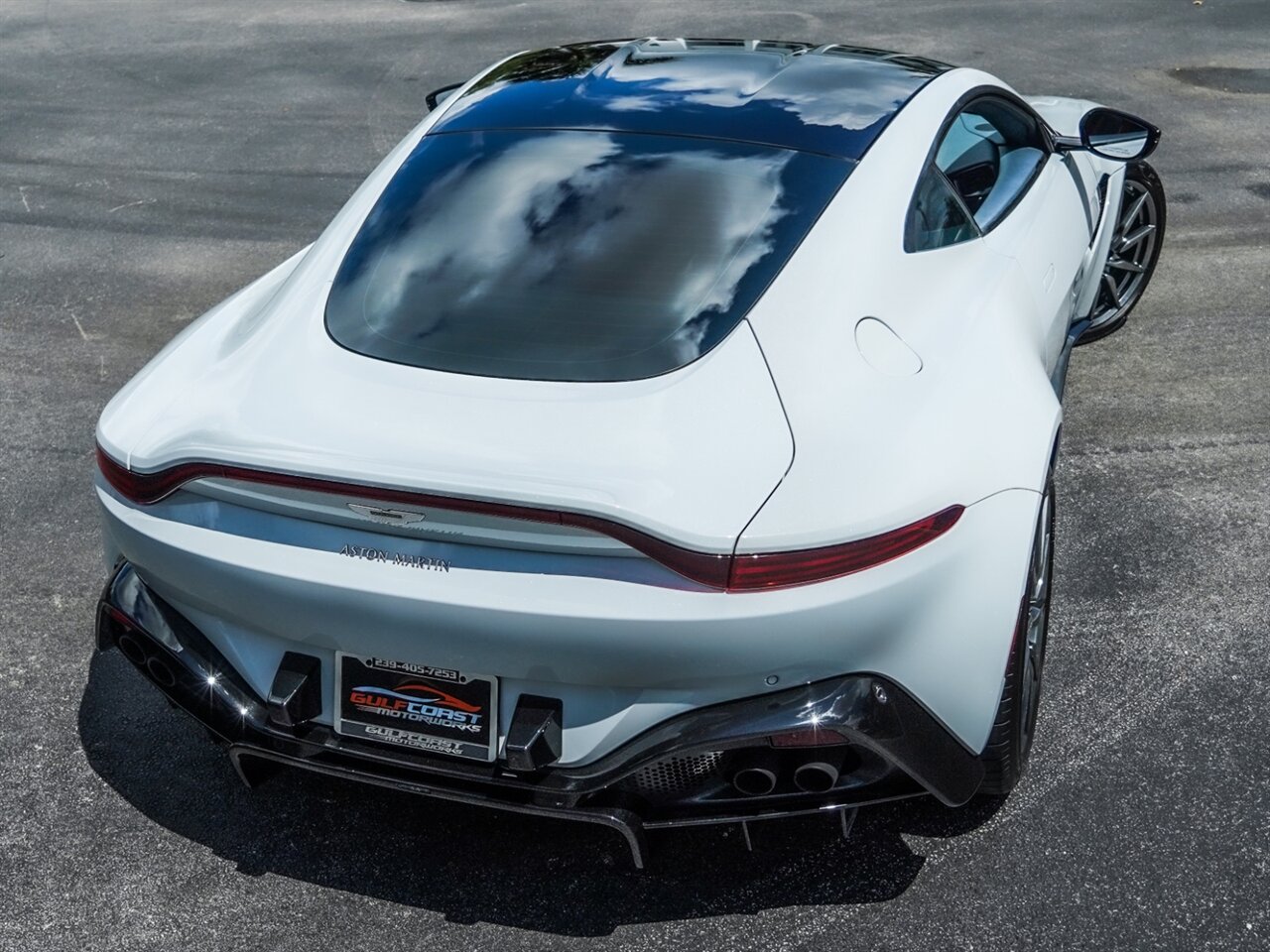 2019 Aston Martin Vantage   - Photo 39 - Bonita Springs, FL 34134