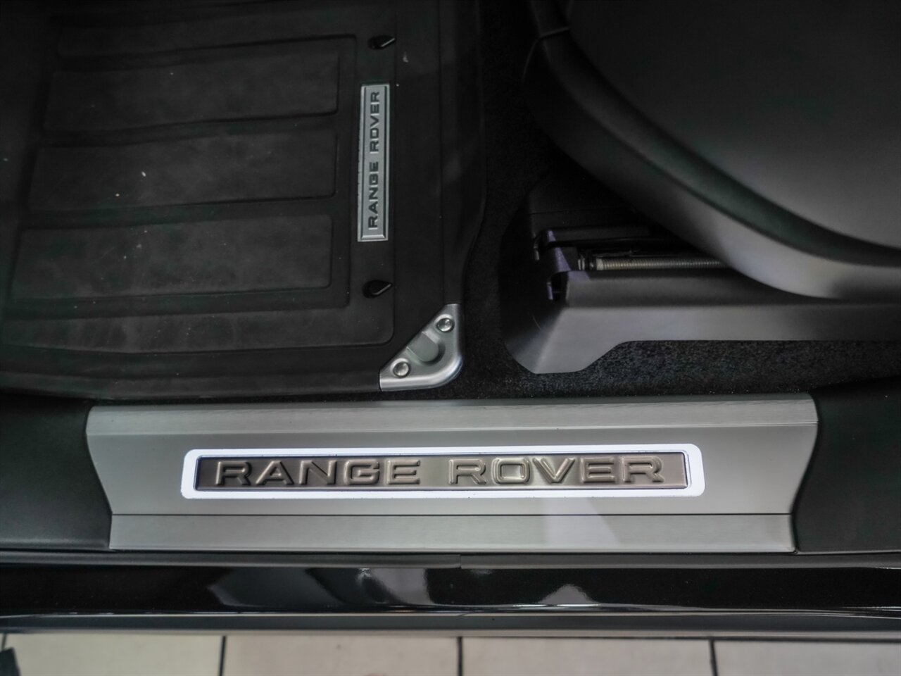 2021 Land Rover Range Rover P525 Westminster Edition LWB   - Photo 20 - Bonita Springs, FL 34134