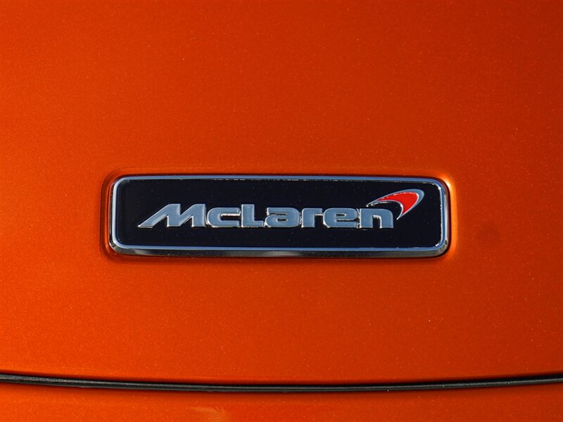 2018 McLaren 720S Luxury   - Photo 4 - Bonita Springs, FL 34134