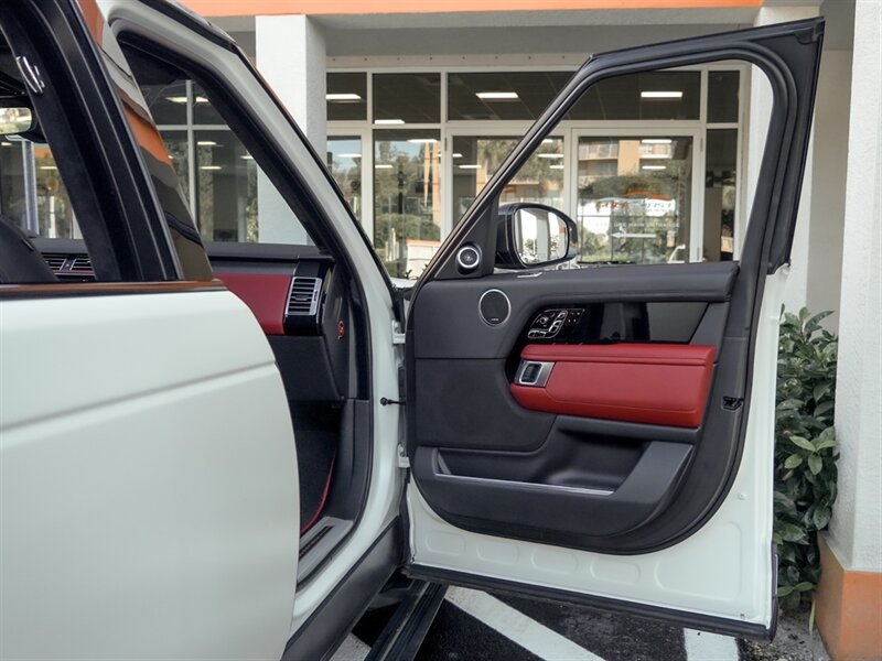 2018 Land Rover Range Rover SVAutobiography Dyna Overfinch - Photo 24 - Bonita Springs, FL 34134