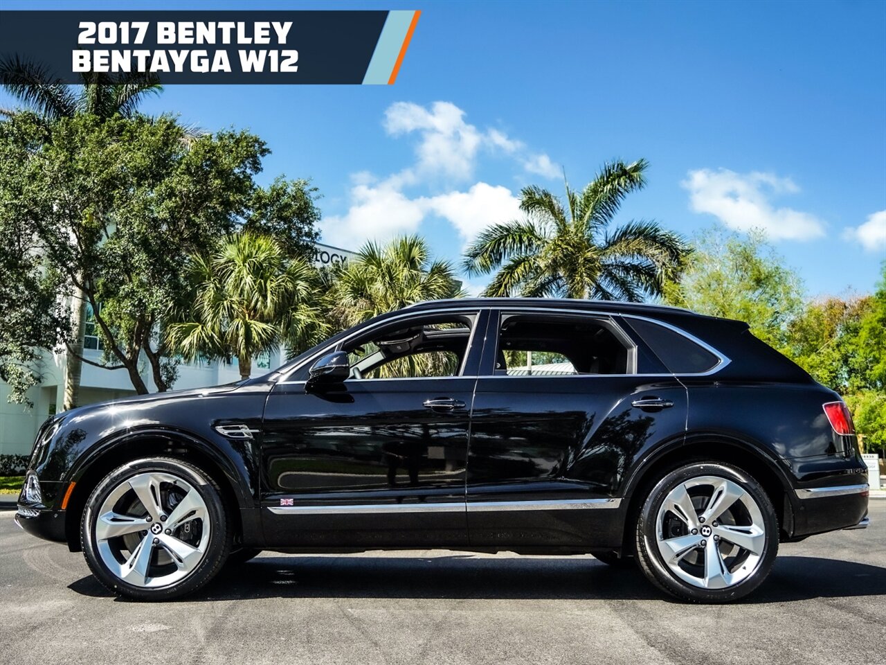 2017 Bentley Bentayga W12   - Photo 33 - Bonita Springs, FL 34134