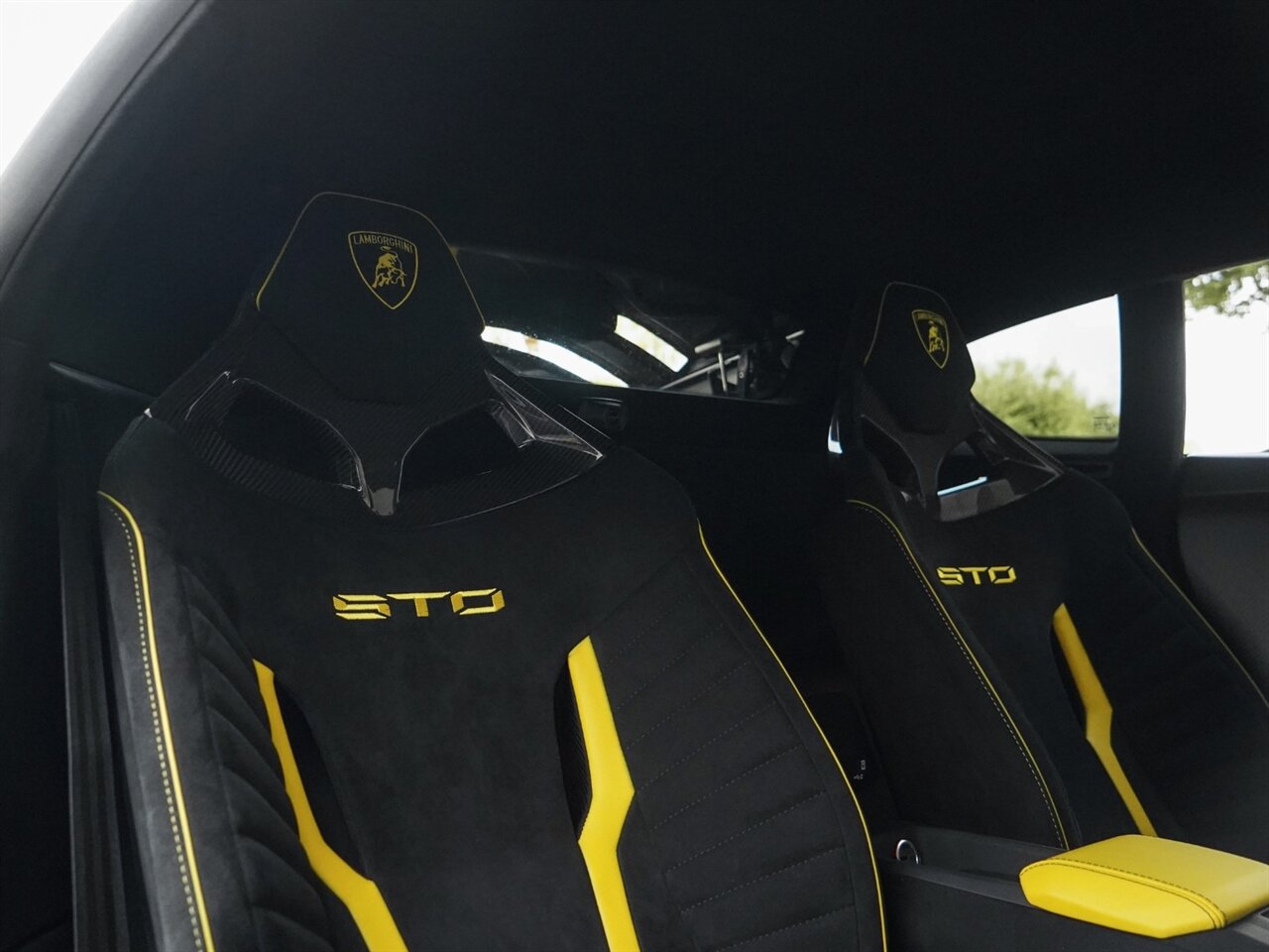 2021 Lamborghini Huracan STO   - Photo 33 - Bonita Springs, FL 34134